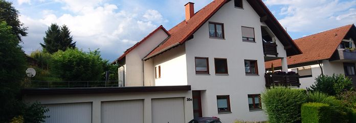 3,5-kamerappartement op de bovenverdieping met fantastisch uitzicht – Hausansicht 