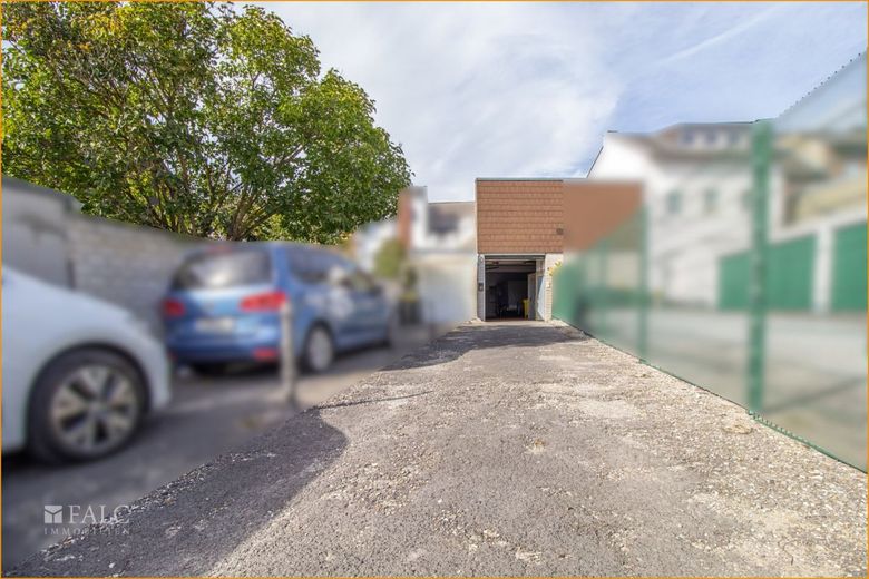 Zentraler geht es nicht - nur einen Schritt in die Fußgängerzone – Zufahrt Garage