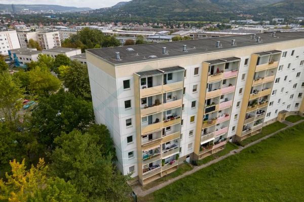 Gepflegte Dreiraumwohnung mit schöner Aussicht in Jena Winzerla