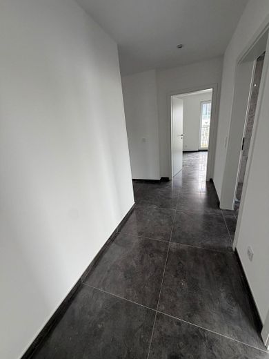 Großzügige 5-Zimmer-Neubauwohnung mit Einbauküche, Balkon und Stellplatz in Rodenbach – Foto 16
