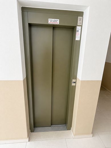 geräumige 3 Zimmer Wohnung mit Balkon und TG – Fahrstuhl