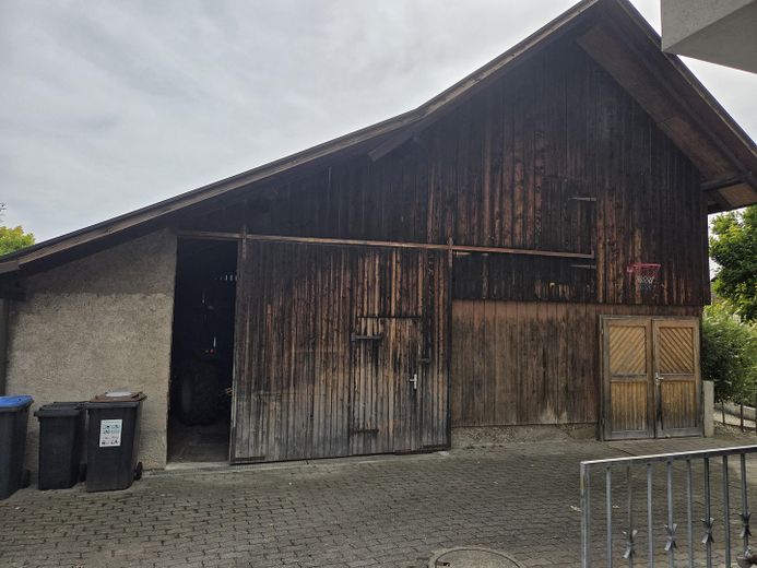 Freistehendes Einfamilienhaus mit Ökonomiegebäude in Rheinfelden-Nollingen – Foto 3