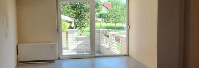 Senza provvigione a Crailsheim: casa trifamiliare indivisa per uso proprio e investitori