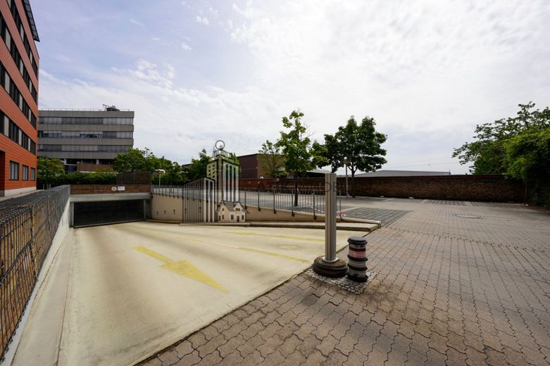 ATIK: Ihre Zukunft im MEGARON - repräsentative Büroflächen verkehrsgünstig gelegen - provisionsfrei – Tiefgarage