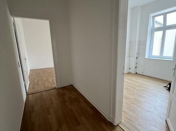 3-Raumwohnung mit PKW-Stellplatz, Küche und Keller – Foto 19