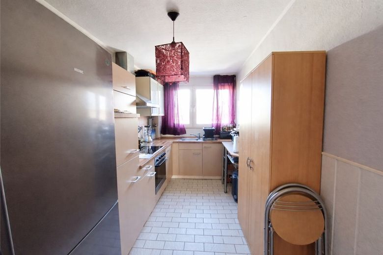 CITYHOUSE: Gute Kapitalanlage 2 Zimmer Wohnung solide vermietet mit Balkon, Keller in zentraler Lage – Küche zur Gartenseite