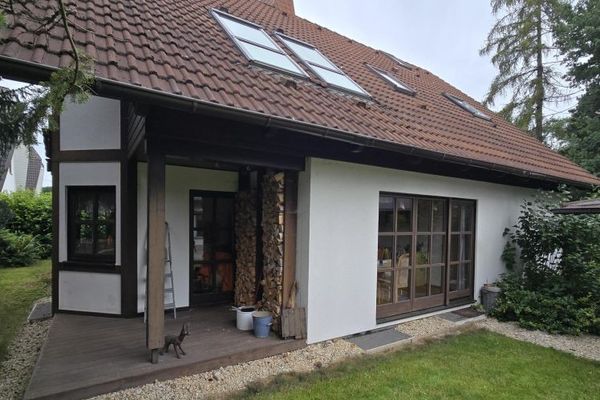+ + + Esclusiva casa unifamiliare LUX in una delle migliori zone di Zwickau + + +