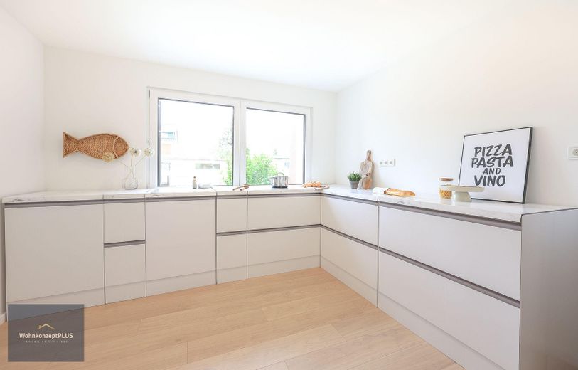 Provisionsfrei: Komplett modernisiertes Reihenmittelhaus mit Wärmepumpe – Küche