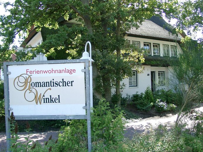 Ferienwohnung Prerow/Darß, 60m², 3 Zimmer, parterre, Südterrasse, PKW-Stellplatz – Eingangsbereich zum Grundstück