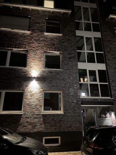 Luxuswohnung ,Hochparterre, mitten im Kreuzviertel – bei Nacht 
