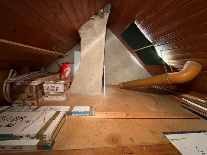 Commission-free terraced house living area 150sqm plot 230sqm Kattenesch – Spitzboden