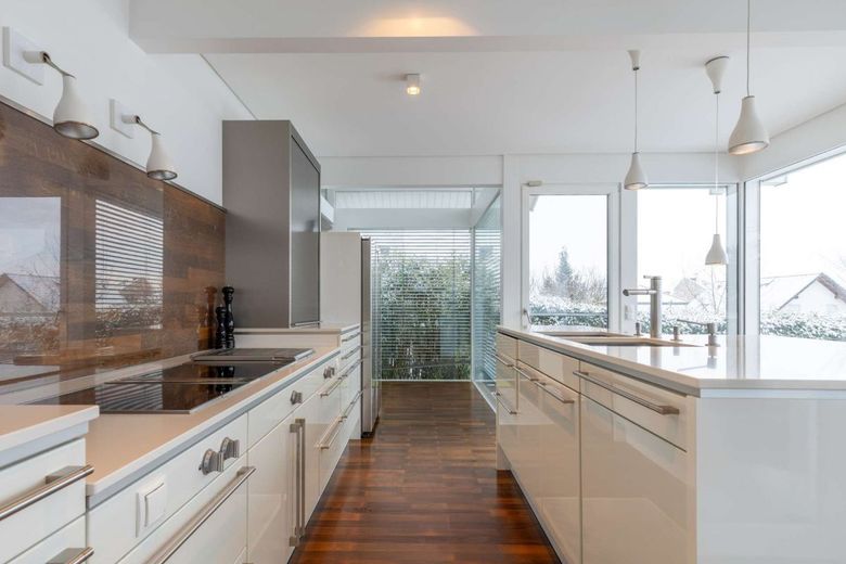 Hochwertige Design-Villa am Ortsrand – Küche