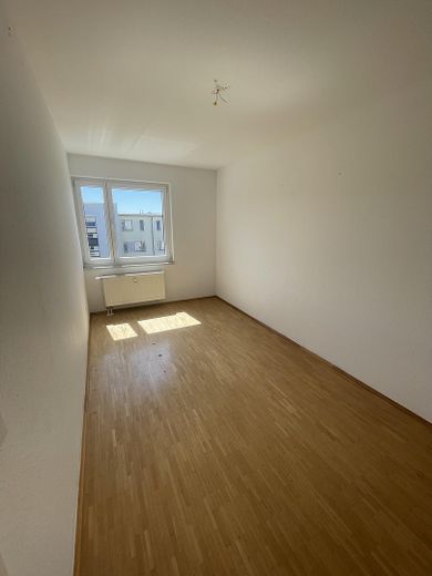 Appartamento luminoso e spaziosamente distribuito a Colonia-Ehrenfeld, ca. 93 m² – Kinderzimmer/Büro links