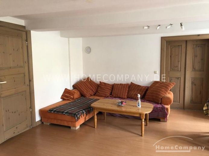 Bellissimo appartamento di 5 locali, arredato, ottime dotazioni. Cortile interno utilizzabile. – 18bcf707362bed1bb649be663a67ce91cb513da3.jpg