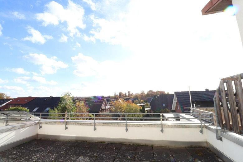 Mörse + + viel Platz + + 5 Zimmer + +  2x Balkon + + Carport + + Keller – ....mit Weitblick