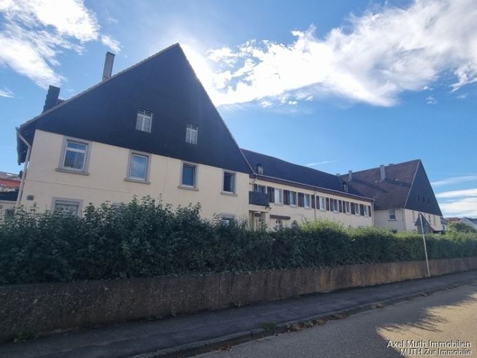 Ehemaliges Hofgut Zylinderhof über 3300m² Gelände, 9 Wohneinheiten sowie Gewerberäume. – Foto 1