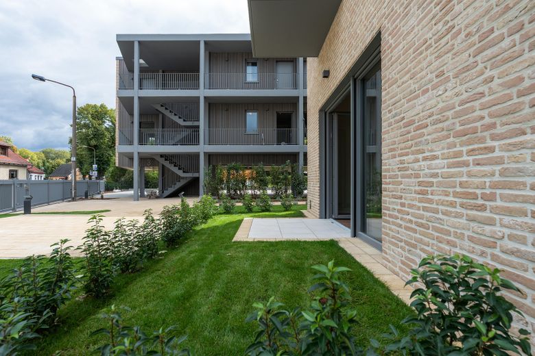¡Bienvenido a su nuevo hogar junto al palacio de Caputh! – Aussenanlage