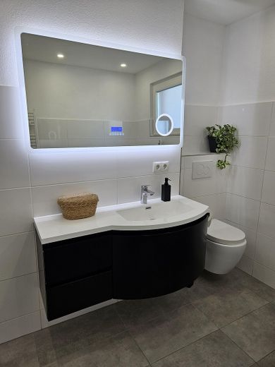 Bad mit Badewanne