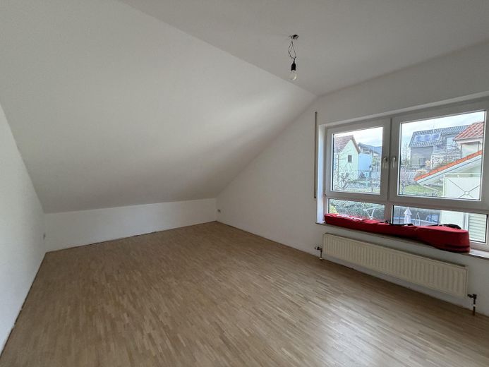 Cleebronn, sonnige 3 Zimmerwohnung – Foto 3