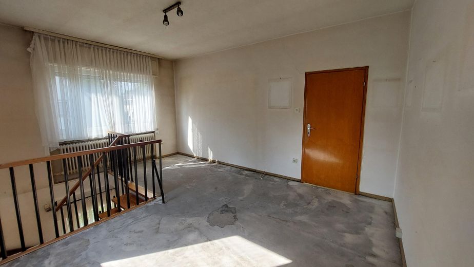 Zimmer 1 ,1. OG, Wohneinheit 1