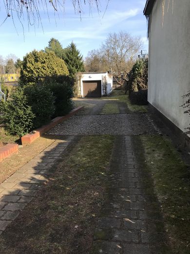 Zufahrt /Erschließung