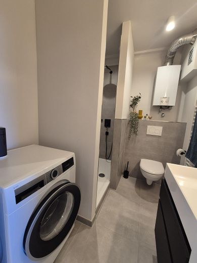 Wohnung mit Burgblick +++ Küche+Quooker+Leuchten+Kleiderschrank – Foto 12