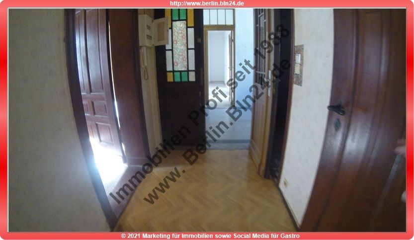Kernsanierung - Wohnung - mieten - 3er WG oder 2er WG - Duschbad mit Fenster – G0076585