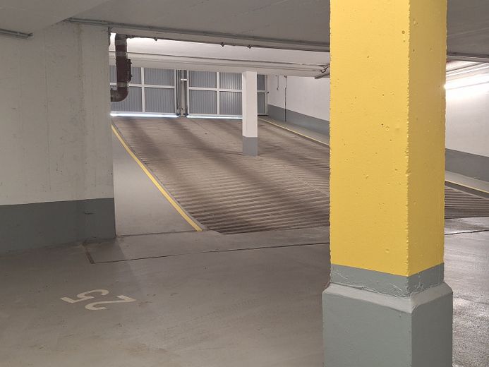 Helle 3-Zi.-DG-Wohnung + XXL-TG-Eckplatz, 2 Balkone, EBK, 95m² in Karlsfeld PROVISIONSFREI – Foto 16
