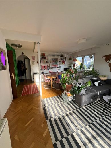 Sonnige Dachgeschosswohnung in Köln-Weiden – Wohnzimmer 3