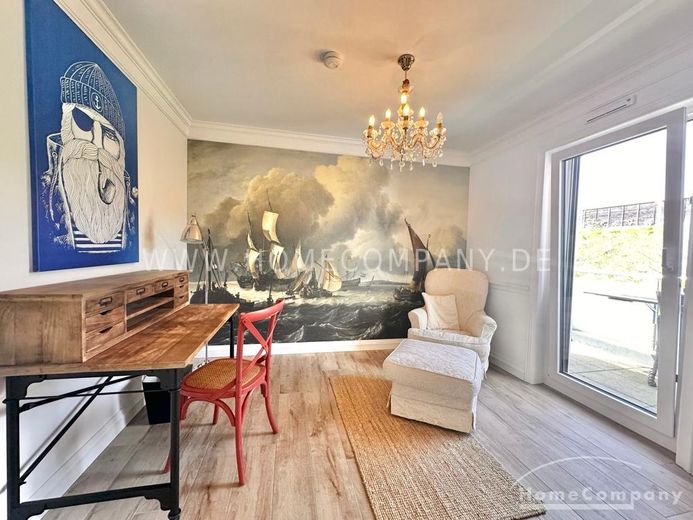 Lichtdurchflutete Designwohnung mit Balkon – 7a4ac3324818877dc5f0e2f7e4eafcd806050b31.jpg
