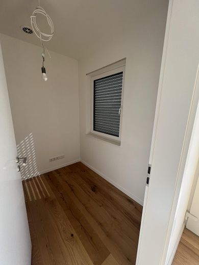 Neuwertiges EFH in bester Wohnlage – Foto 12