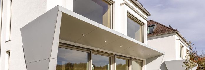 Hausansicht Süd bei Tag 