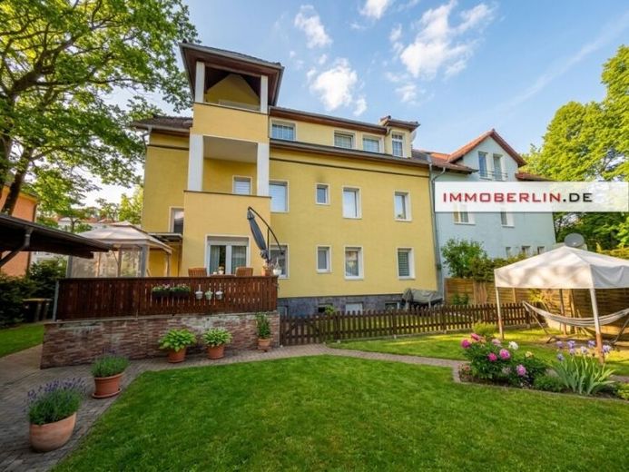 IMMOBERLIN.DE - Attraktives Mehrfamilienhaus für die Eigennutzung oder als Investment – Foto 1