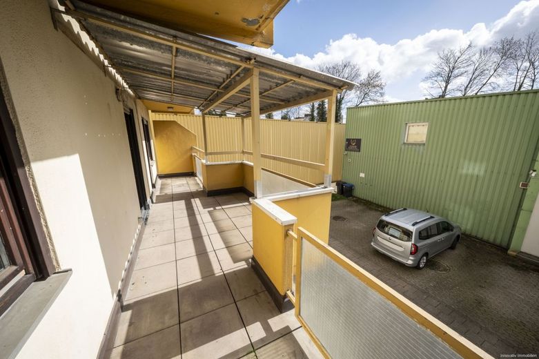 Hell und modern gehaltene Eigentumswohnung mit Balkon in zentraler Lage von Saarbrücken – Balkon