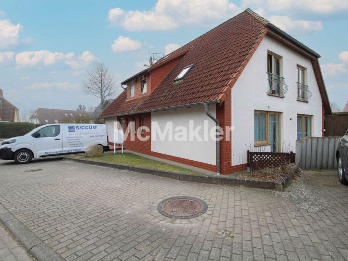 Inversión con potencial: vivienda en planta alquilada en Elmenhorst-Lichtenhagen – Foto 1
