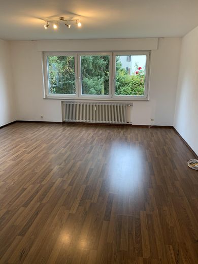 2-Zimmer Erdgeschoss-Wohnung Filderstadt – Wohnzimmer Blick in den Garten