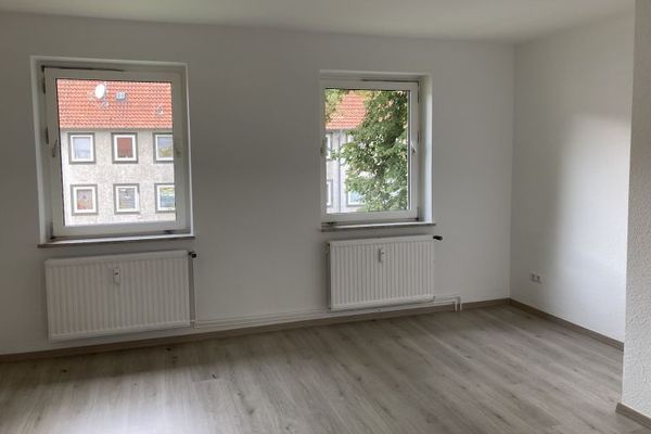Zentral, urban, gut angebunden – moderne 3-Zimmerwohnung im Stadtkern (Musterbilder)