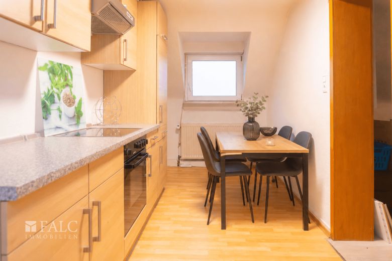 Charmantes Ein- bis Zweifamilienhaus mit Garage! – Küche OG - Einrichtungsbeispiel