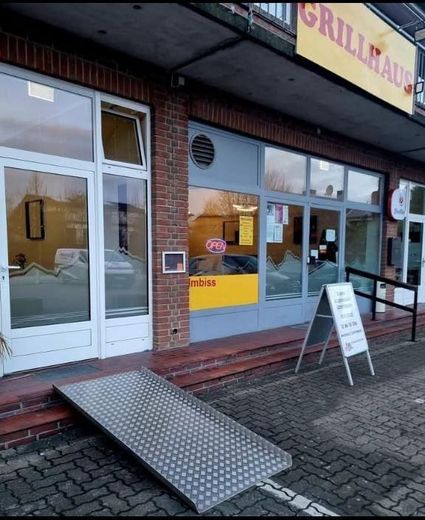 Imbiss/Restaurant/Cafe in Lentföhrden  - Top Lage an der Bundesstraße zur A7 – Eingangbereich