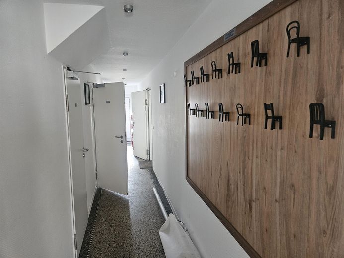 Gastätte in Fußgängerzone Oldenburg in Holstein – Garderobe