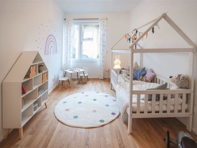 Jetzt ohne Doppelbelastung einziehen: Noch 1 Bezugsfertige 5-Zimmer-Neubauwohnung – Foto 1