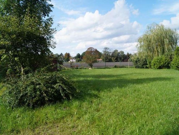 Grundstück in Dabendorf mit Blick auf Feld und Naturschutzgebiet – Foto 1