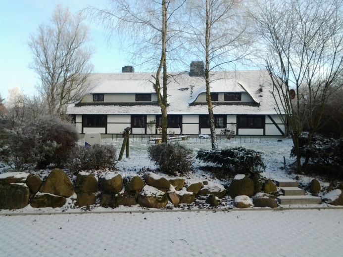 Am Schloßteich - Schönhagen – Vorderansicht - Winter