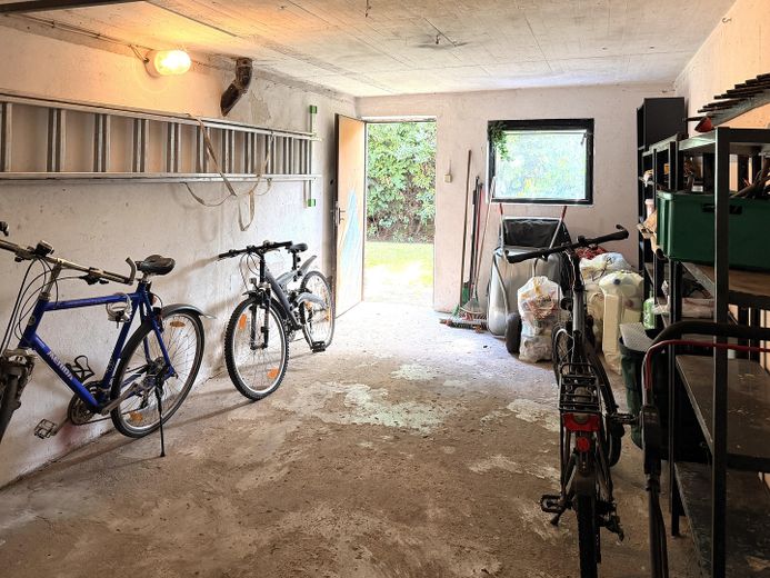 PRIVO DI PROVVIGIONE - casa unifamiliare indipendente in posizione migliore – abitare con giardino su attraente terreno d’angolo – ... mit Gartenzugang