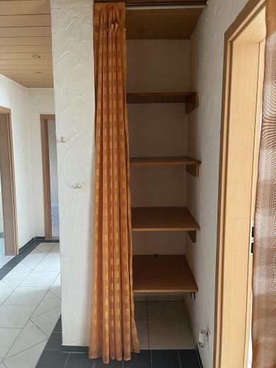 Frisch renovierte, bezugsfertige 3 Zimmer Mietwohnung in Bünde mit großen Balkon (Südseite) – Abstellfläche