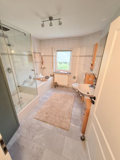 Без комиссии: ухоженная двухквартирная вилла | 126 м² | участок 715 м² – Фото 14