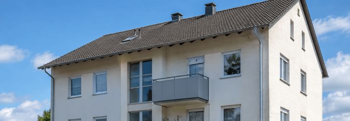 Attraktives Mehrfamilienhaus mit 6 Einheiten, PV-Anlage & großem Entwicklungspotenzial