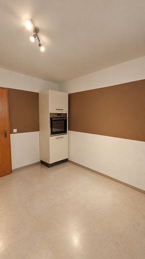 Luminoso y cuidado piso de 2 habitaciones con cocina y baño – Foto 10