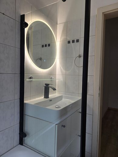 Badezimmer mit Toilette