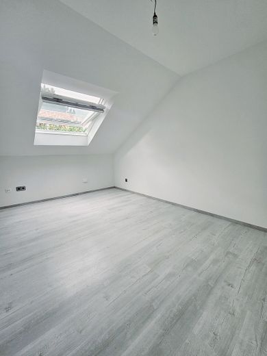 Geschmackvolle 4-Raum-Maisonette-Wohnung mit gehobener Innenausstattung, EBK und großem Balkon – Kinderzimmer